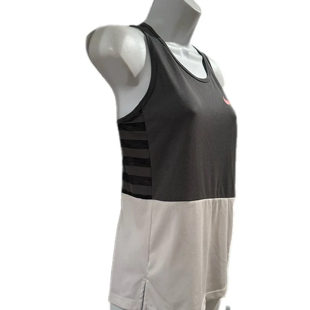 Nike tank‎ top